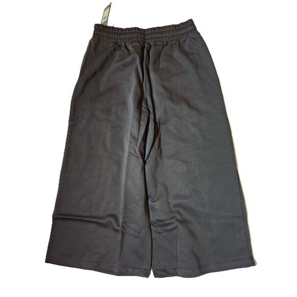 Under Armour Rival Fleece Cropped Pants | Wide Leg | Women’s Medium | Black - Picture 2 of 8